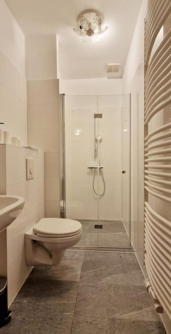 Apartment Grosse, Geraeumige Fuer Bis Zu 14 Personen!